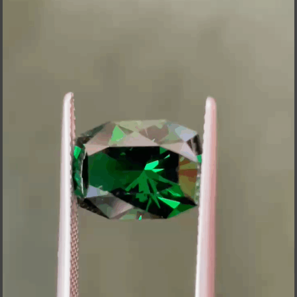 Tsavorite Gem 700usd per carat colour AAA - Image 2