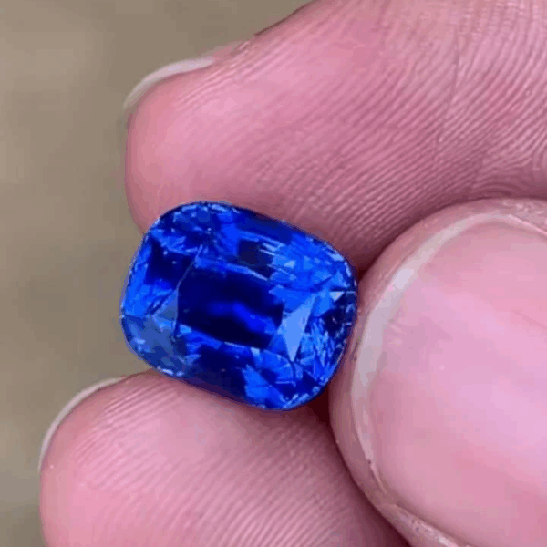 Blue Sapphire Gem 600 usd per carat colour AAA - Image 3